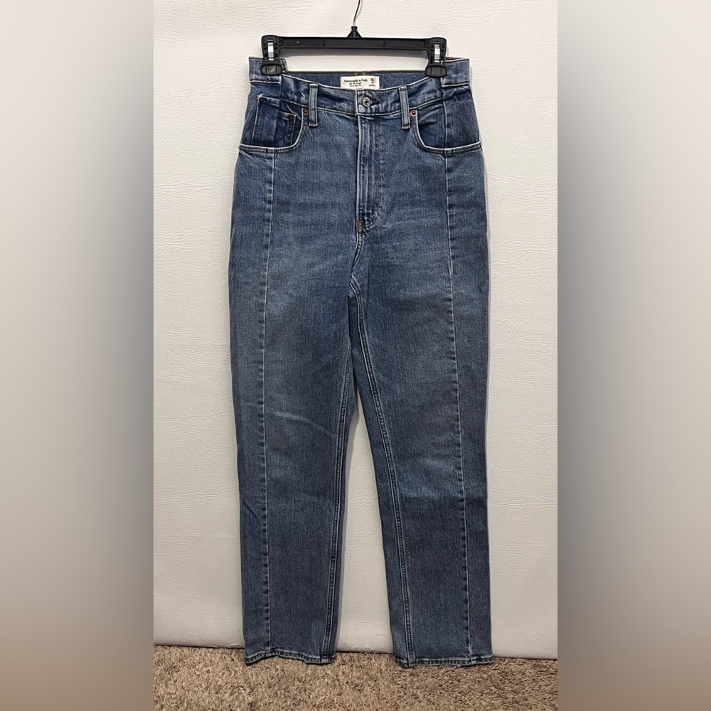 Abercrombie & Fitch '90s Straight Ultra High Rise Jeans sz 28 / 6